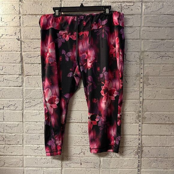 🌸 Danskin Move Floral Capri Leggings XXL Plus Size - Picture 1 of 11